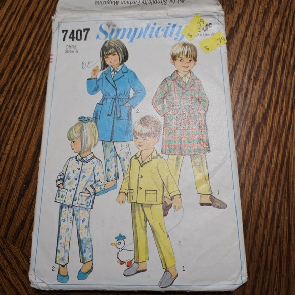 Simplicity Vintage Sewing Pattern Lot - Picture 10 of 10